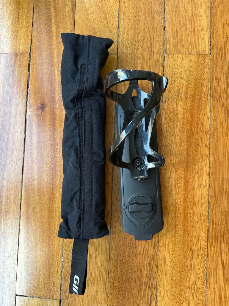 Used Giant Revolt Advanced 2 2025 2025 Road & Gravel, Black — image 6 of 6