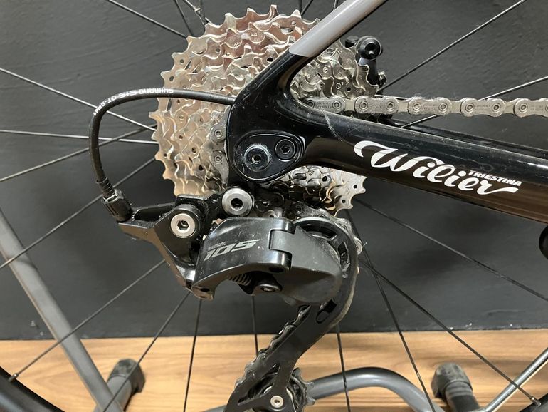 Wilier Garda SHIMANO 105 2x12 R7020 2026 2026 Road & Gravel de segunda mano, Negro — imagen 4 de 4
