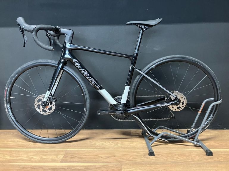 Wilier Garda SHIMANO 105 2x12 R7020 2026 2026 Road & Gravel de segunda mano, Negro — imagen 2 de 4