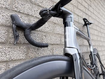 Used Cannondale Systemsix Shimano Ultegra Di2 2023 Road & Gravel, Black — image 9 of 18
