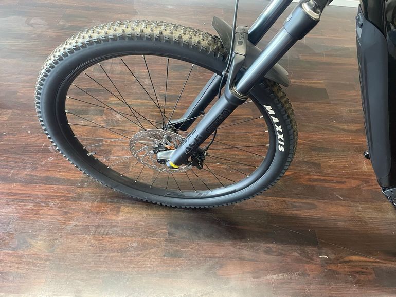 Merida eONE-FORTY 400 2022 2022 Mountainbike de segunda mano, Negro — imagen 10 de 12