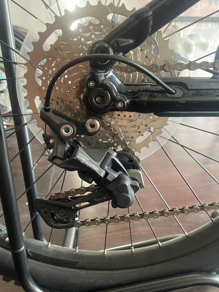 Merida eONE-FORTY 400 2022 2022 Mountainbike de segunda mano, Negro — imagen 2 de 12