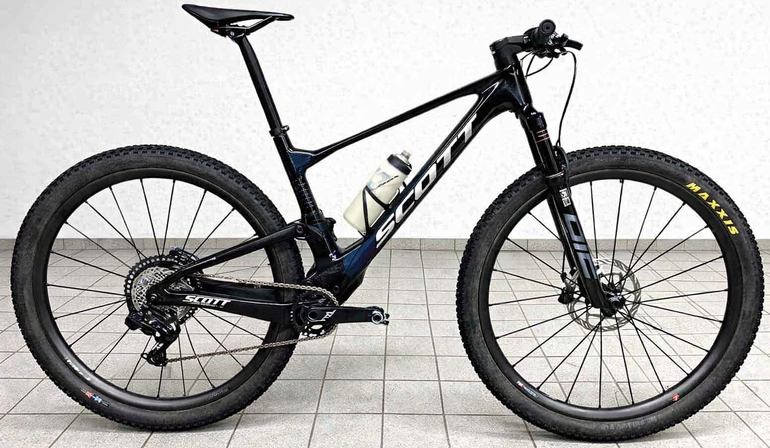 Used Scott Spark RC SL 2025 2025 Mountainbike, Blue, 29 — image 1 of 6