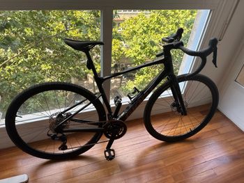Used Giant Revolt ADV2 2025 Road & Gravel, Black — image 5 of 6