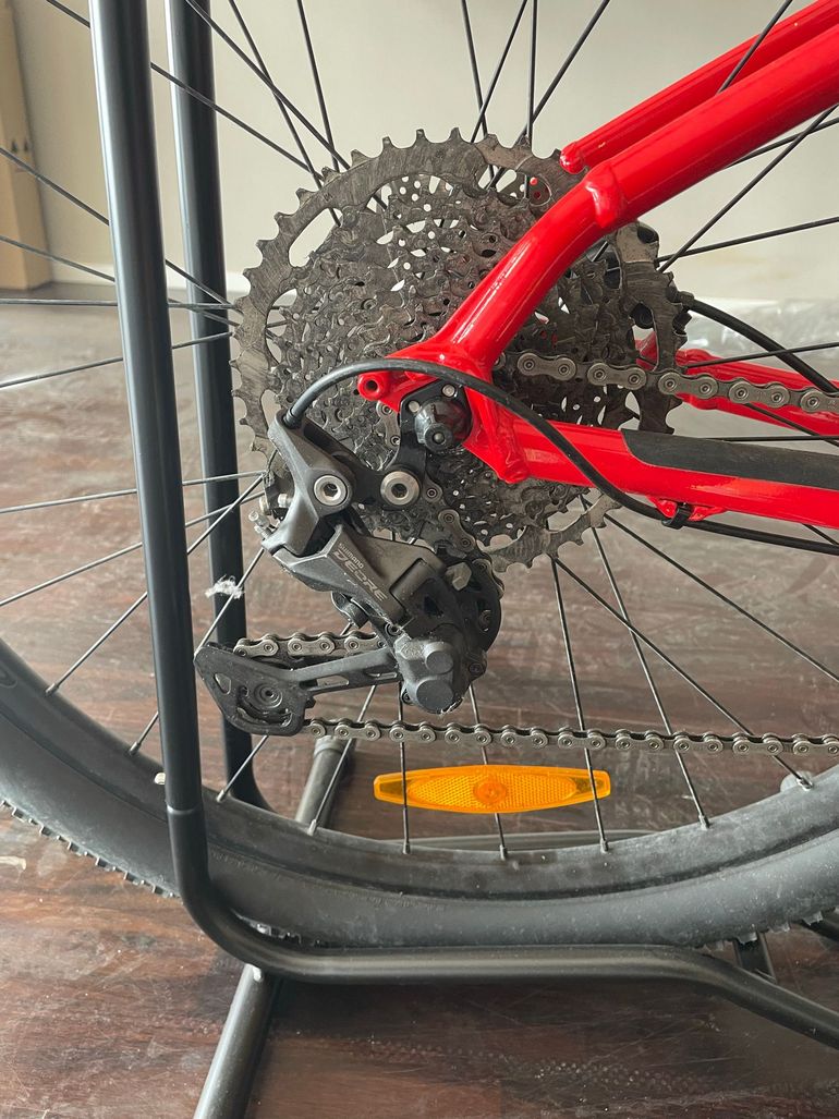 Used Trek Marlin 6 2022 2022 Mountainbike, Orange, 27.5, 29 — image 3 of 7