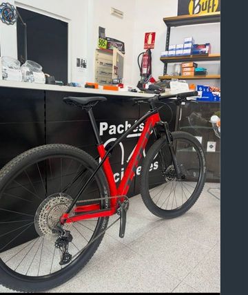 Used Trek Procaliber 9.5 2023 2023 Mountainbike, Red, 29 — image 4 of 6