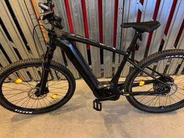 Gebrauchtes Focus JARIFA² 6.7 2025 2025 Mountainbike, Schwarz, 27.5 — Bild 2 von 7