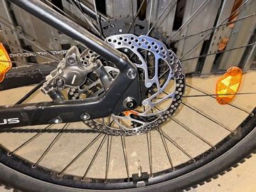 Gebrauchtes Focus JARIFA² 6.7 2025 2025 Mountainbike, Schwarz, 27.5 — Bild 6 von 7