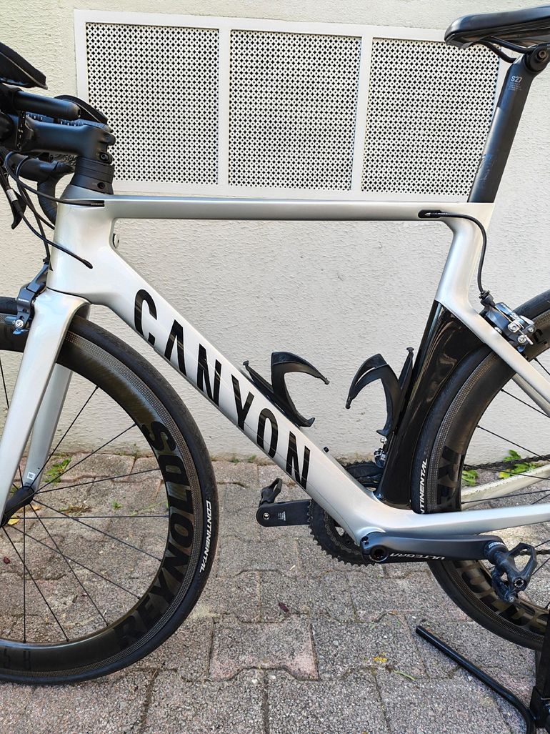 Used Canyon Aeroad CF SL 8.0 2020 2020 Road & Gravel, Light Gray — image 5 of 9