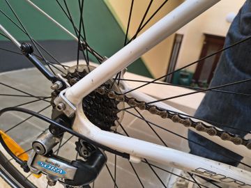 Gebrauchtes Specialized Sirrus Expert 2009 2009 Urban, Weiß — Bild 2 von 7
