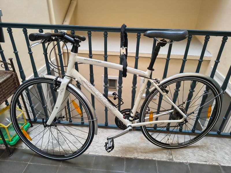 Tweedehands Specialized Sirrus Expert 2009 2009 Urban & Touring