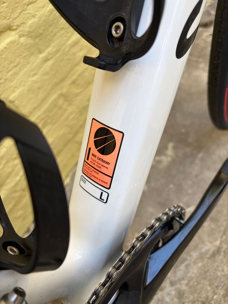 Used Canyon Ultimate CF SL 7 2023 2023 Road & Gravel, White — image 6 of 10