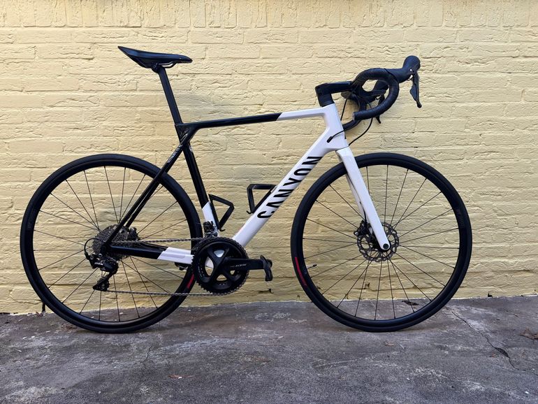 Used Canyon Ultimate CF SL 7 2023 2023 Road & Gravel, White — image 1 of 10