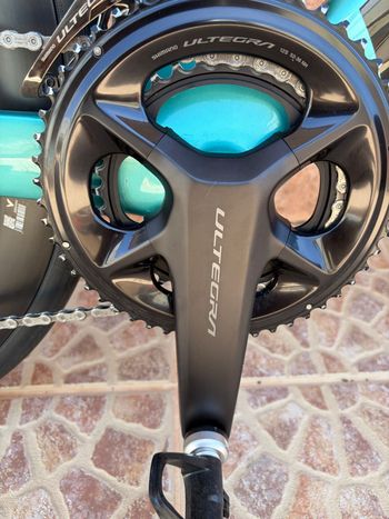 Used Bianchi Oltre Comp Ultegra Di2 2025 2025 Road & Gravel, Green — image 5 of 8