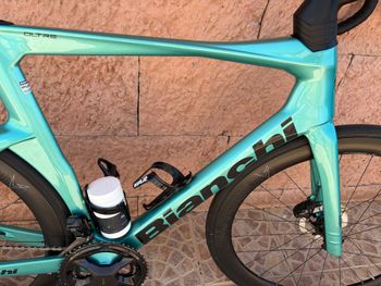 Used Bianchi Oltre Comp Ultegra Di2 2025 2025 Road & Gravel, Green — image 7 of 8