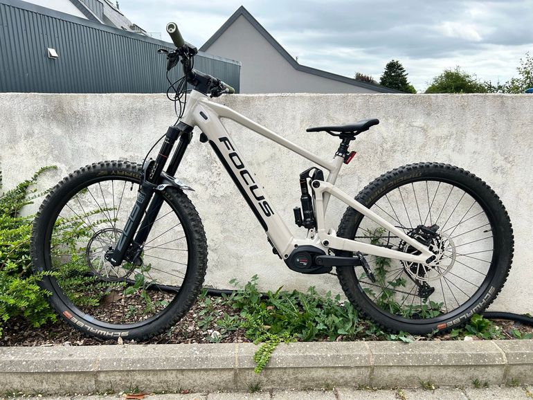 Używany Focus SAM² 6.8 2022 2022 Mountainbike — zdjęcie 2 z 20