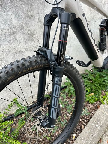 Used Focus SAM² 6.8 2022 2022 Mountainbike, Light Gray, 29 — image 17 of 19
