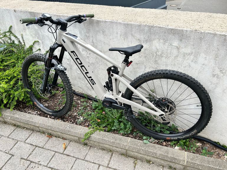 Używany Focus SAM² 6.8 2022 2022 Mountainbike — zdjęcie 6 z 20