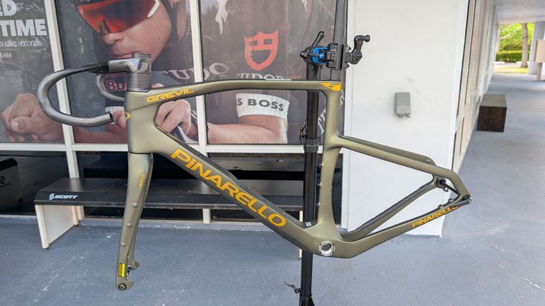 Used Pinarello GREVIL F3 2025 Frameset 2025 Road & Gravel, Green — image 2 of 5