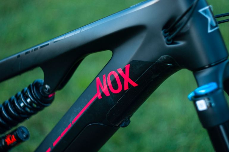 Nox Helium Enduro 7.1 P1 2023 Mountainbike de segunda mano, Negro — imagen 10 de 13