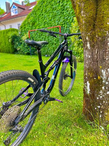 Used Cannondale Habit 4 2026 2026 Mountainbike, Black, 27.5 — image 3 of 7