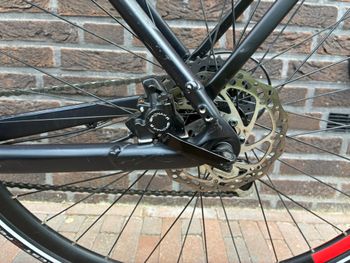 Used Specialized Sirrus Shimano Altus 2018 Urban, Black — image 6 of 7