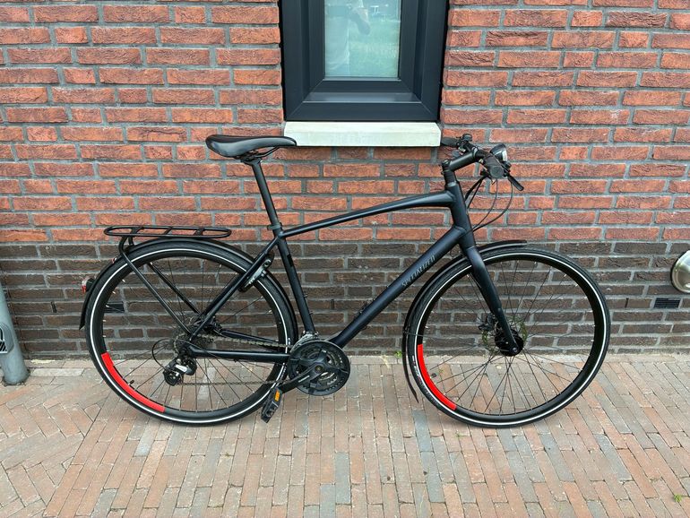 Used Specialized Sirrus Shimano Altus 2018 Urban, Black — image 1 of 7