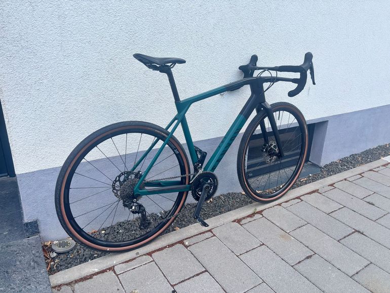 Used Canyon Grail Shimano GRX 2023 Road & Gravel, Green — image 1 of 4