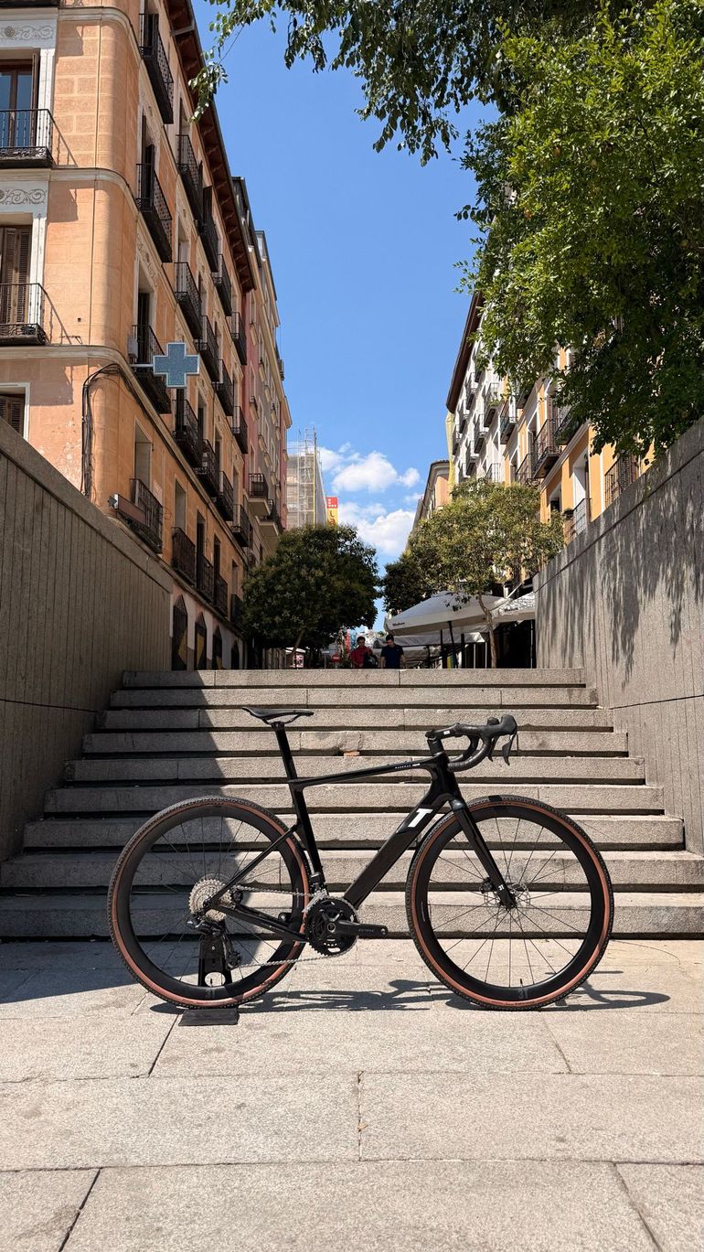 Używany 3T racemax Custom Shimano GRX Di2 2026 Road & Gravel — zdjęcie 1 z 9