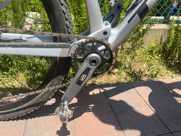 Gebrauchtes Trek Supercaliber SL 9.7 AXS Gen 2 2024 2024 Mountainbike, Hellgrau, 29 — Bild 4 von 5