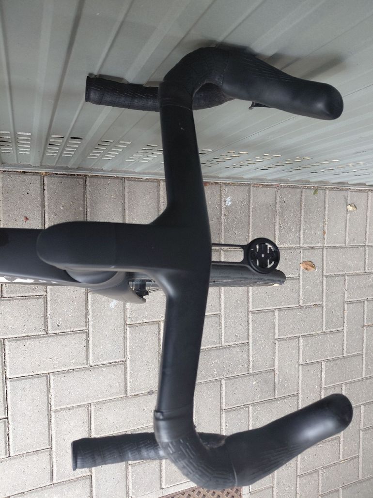 Used Trek Madone SL 7 Gen 8 2026 2026 Road & Gravel, Black — image 5 of 6