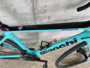 Używany Bianchi Infinito XE - 105 2022 2022 Road & Gravel — zdjęcie 4 z 8