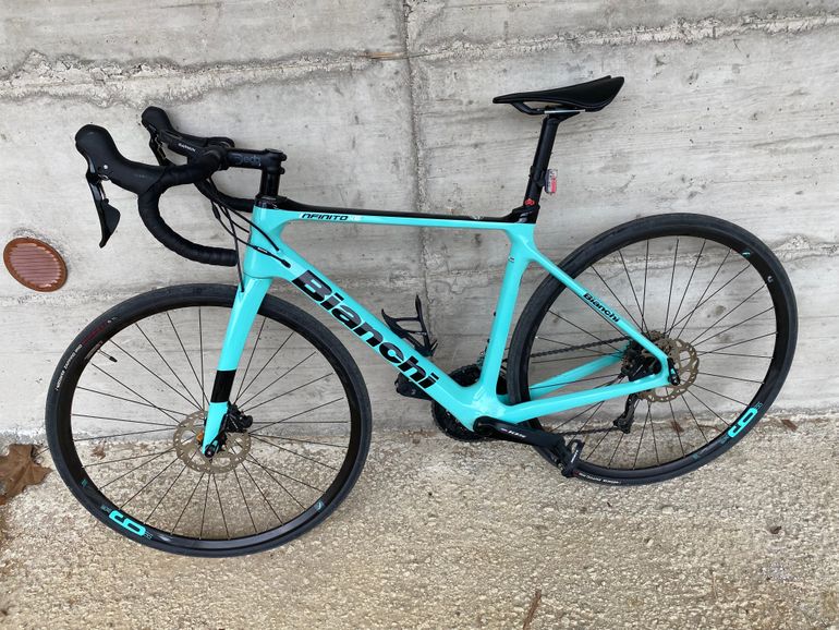 Używany Bianchi Infinito XE - 105 2022 2022 Road & Gravel — zdjęcie 7 z 8