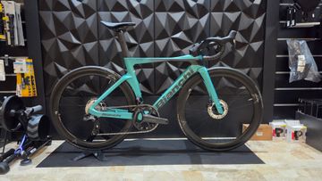 Used Bianchi Oltre PRO SHIMANO ULTEGRA DI2 2025 2025 Road & Gravel