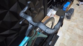 Used Bianchi Oltre PRO SHIMANO ULTEGRA DI2 2025 2025 Road & Gravel, Green — image 4 of 7