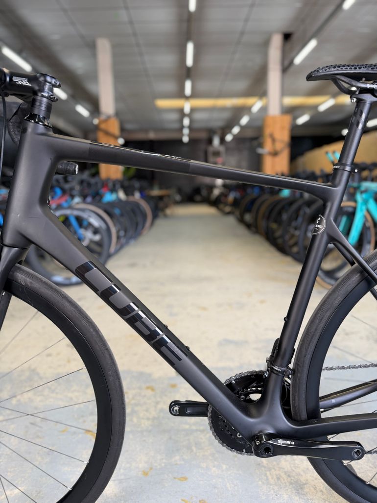 Used CUBE Attain C:62 SLX Di2 Carbon 2023 Road & Gravel, Black — image 22 of 23