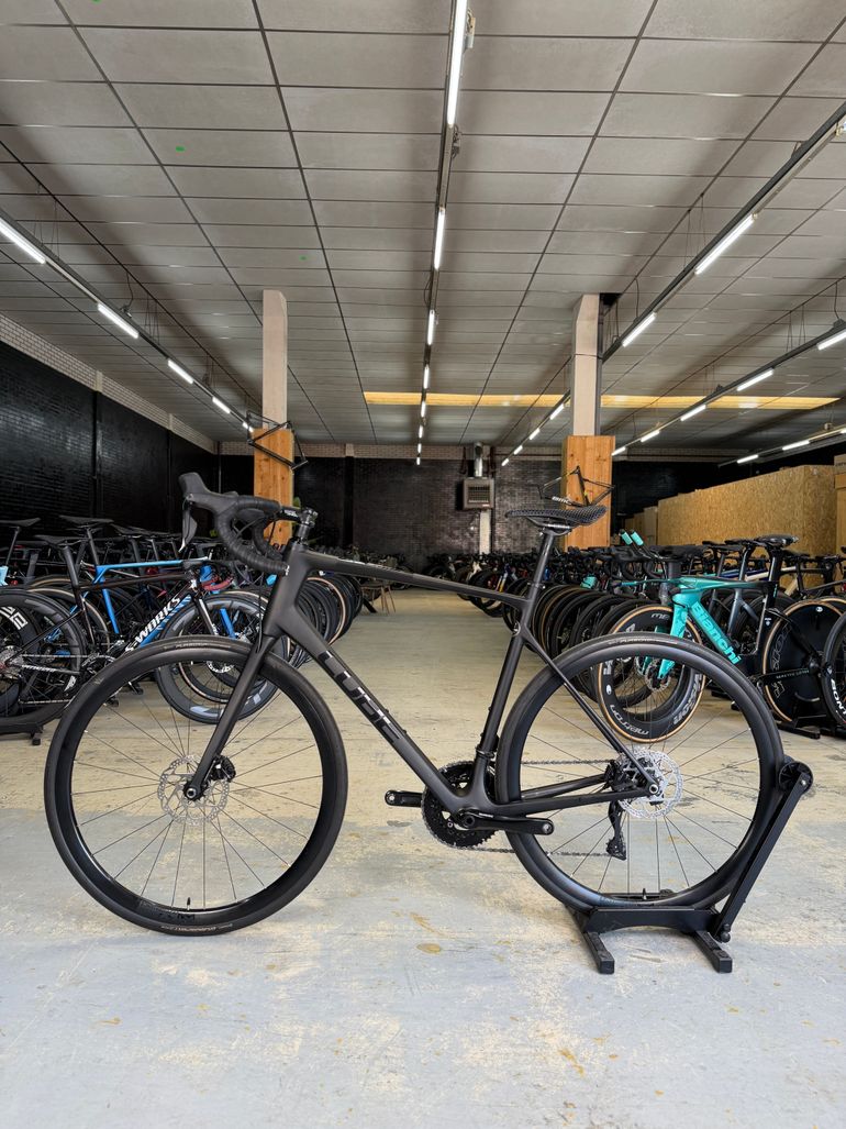 Used CUBE Attain C:62 SLX Di2 Carbon 2023 Road & Gravel, Black — image 18 of 23