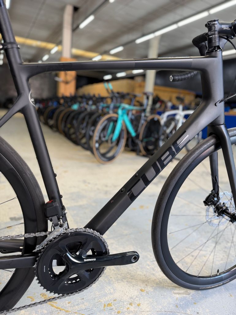 Used CUBE Attain C:62 SLX Di2 Carbon 2023 Road & Gravel, Black — image 11 of 23