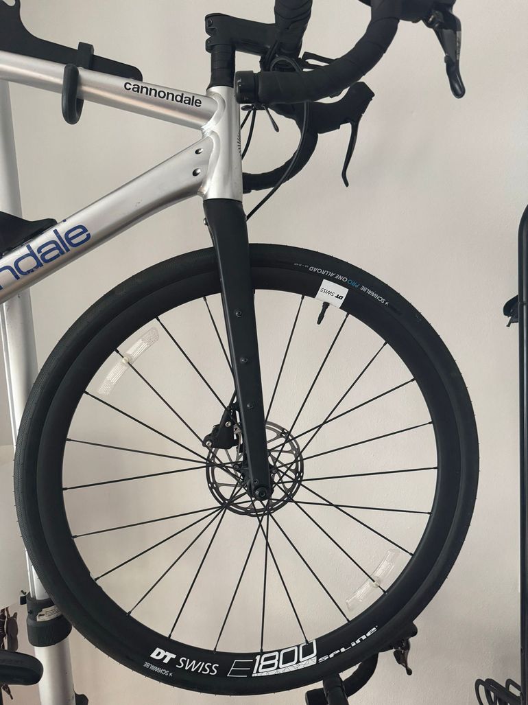Gebrauchtes Cannondale Topstone Apex 1 2025 2025 Road & Gravel, Hellgrau — Bild 4 von 7