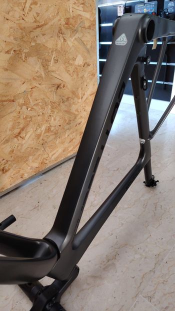 Bottecchia KIT TELAIO BOTTECCHIA AEROSPACE MISURA 51CM 2023 USATO 2023 Road & Gravel de segunda mano, Negro — imagen 3 de 14
