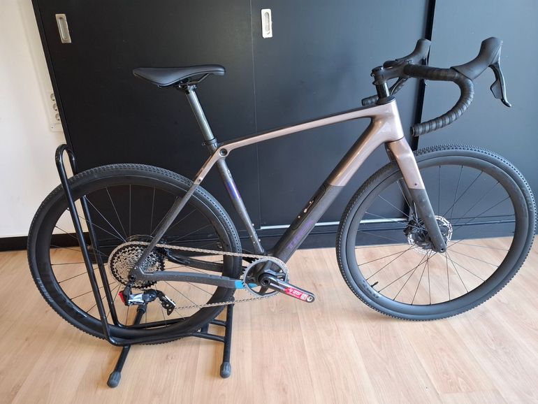 Used Trek Checkpoint SL 7 AXS Gen 3 2025 2025 Road & Gravel, Light Gray — image 1 of 7