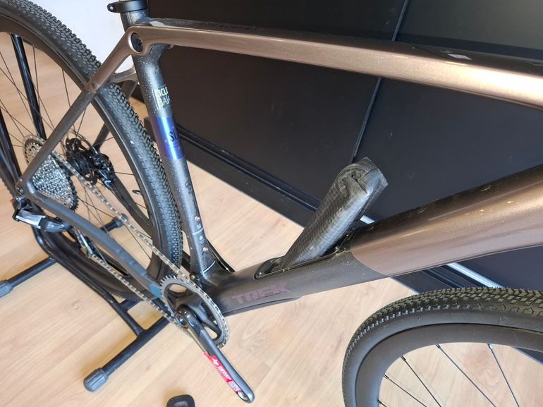 Used Trek Checkpoint SL 7 AXS Gen 3 2025 2025 Road & Gravel, Light Gray — image 5 of 7