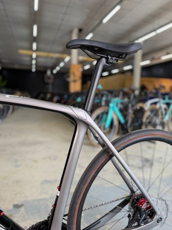 Used Trek Domane SL 5 Gen 4 2023 2023 Road & Gravel, Light Gray — image 19 of 24