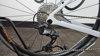 Tweedehands Ridley Grifn Gravel - Shimano GRX800 2x12sp 2026 2026 Road & Gravel — afbeelding 15 van 17