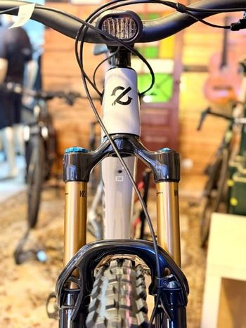Used Amflow PX Carbon Pro 2026 2026 Mountainbike, Light Gray, 29, 27.5 — image 15 of 22