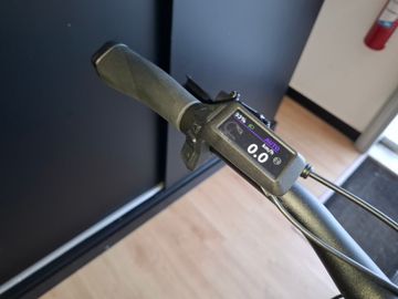Trek Allant+ 7 Gen 2 2025 Urban usato, Grigio chiaro — immagine 5 di 5