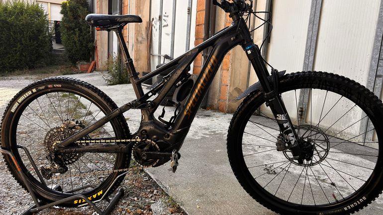 Used Specialized Turbo Levo 3 Comp Alloy 2025 2025 Mountainbike, Black, 29, 27.5 — image 1 of 6