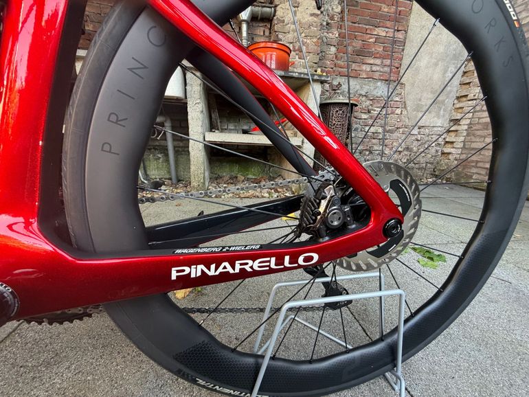Tweedehands Pinarello DOGMA F DURA ACE Di2 2025 2025 Road & Gravel — afbeelding 11 van 11