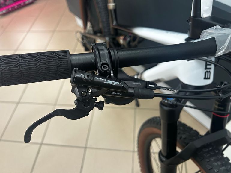 BMC Fourstroke 01 FRS 2024 2024 Mountainbike d'occasion — image 9 sur 19