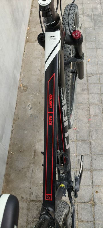 Used CUBE LTD Race 2016 2016 Mountainbike, Black, 27.5, 29 — image 7 of 9
